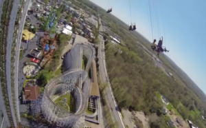 SkyScreamer : évitez cette attraction si vous avez le vertige (ou si vous venez de manger)