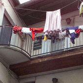 A Béziers, Robert Ménard interdit d'étendre le linge aux fenêtres