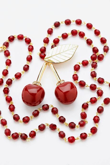 UNE DÉLICATE FANTAISIE OU LES BIJOUX DE SOPHIE...PAR HAYLEY