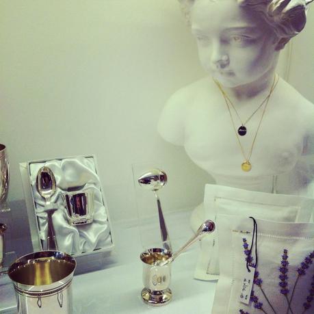 UNE DÉLICATE FANTAISIE OU LES BIJOUX DE SOPHIE...PAR HAYLEY