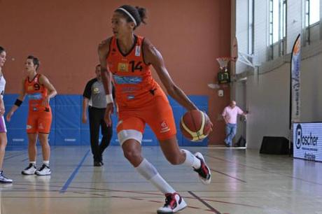 Emmeline N'DONGUE (Bourges) - Club