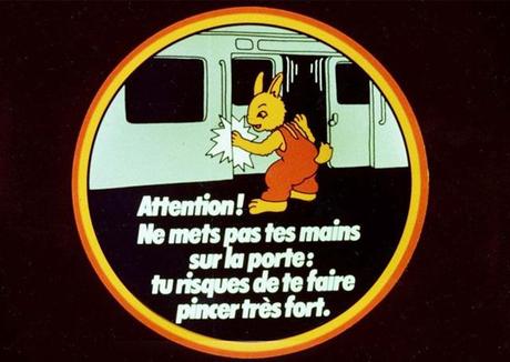 Lapin-Mains-Metro-RATP-Paris