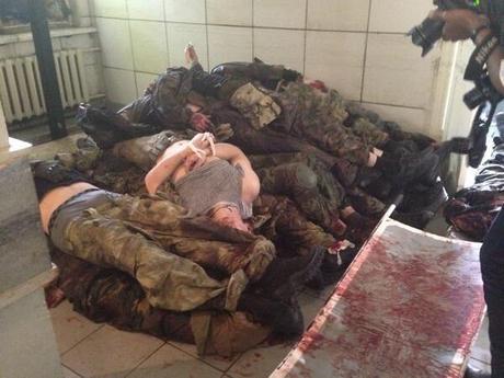 PERMIS DE TUER. Donbass (+18 ans, photos+vidéos): les fascistes ont tué plus de 100 personnes à Donetsk