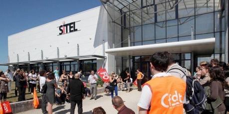 Périgny : 200 salariés débrayent chez Sitel