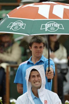 Quand Djokovic trinque avec un ramasseur de balles !