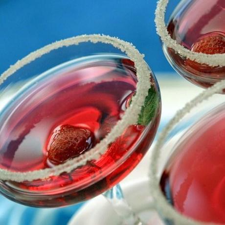 Pont de l’Ascension : Quatre cocktails très frais aux fraises