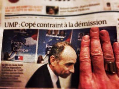 La droite désagrégée: Sarkozy est-il enfin enterré ?
