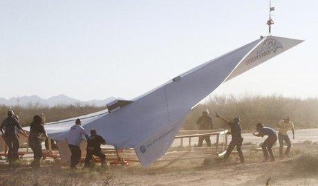 Le plus grand avion en papier (record du monde)