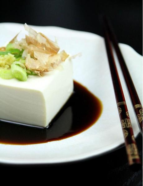 Hiyayakko (tofu froid)