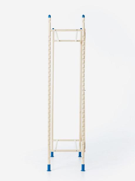 Shelfie étagère flexible par Nikolo Kerimov