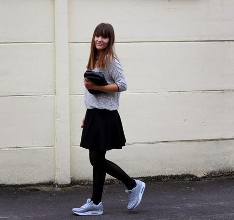 NIKE : AIR MAX SILVER