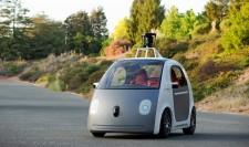 Google lance sa voiture sans conducteur