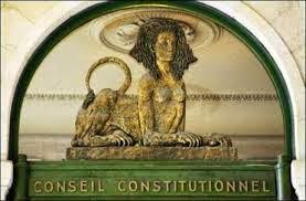 Le Conseil constitutionnel abroge le deuxième alinéa de l'art. 272 du Code civil