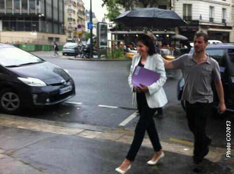 Les parapluies, chers bourgeois !