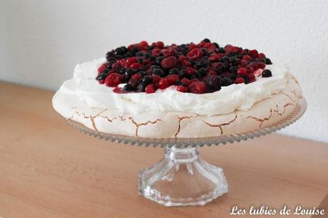 Recette facile et rapide Pavlova aux fruits rouges - Les lubies de louise-9