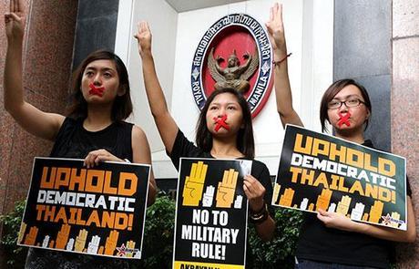 FLASH FLASH FIRST WEEK OF JUNE