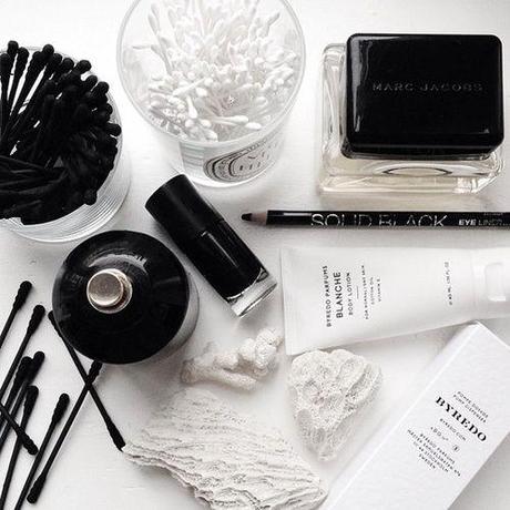 Pure White [defi lundi]