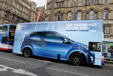 best and creative bus ads (22).jpg.opt550x370o0,0s550x370