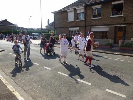 Carnaval de Lomme 2014 : le char du Comité de Quartier du Marais