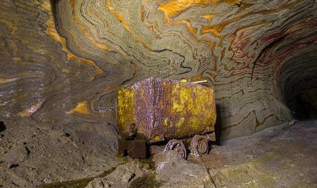 Carnallite-Ekaterinburg