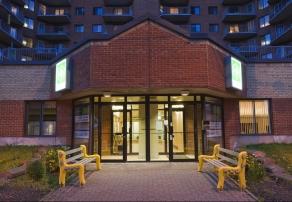 Le Temps N'attend Personne