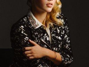 Claire Holt : Zooey Magazine