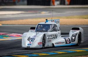 Pour la première fois aux 24 heures du Mans, un prototype électrique a réalisé un tour complet du circuit, avec une pointe de vitesse à 300 Km/h.