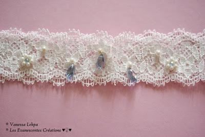 jarretière de mariée en dentelle de Calais brodé de perles nacrées très belle jarretières de mariée en dentelle de calais ivoire clair blanc brodé de perles de verre et cristal