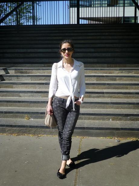 Look at the stars Look at the stars