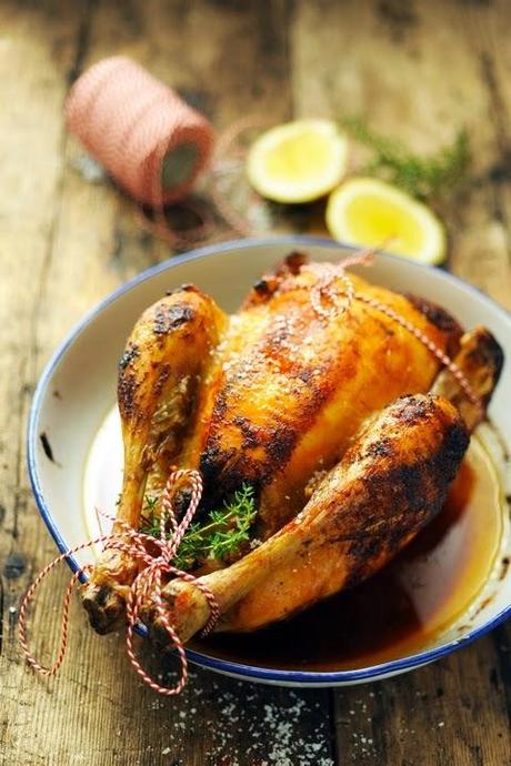 Un p'tit poulet ma poulette ? Tome 2 Poulet rôti parfumé au citron, au thym, à l'ail et au paprika !