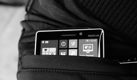 Wireless charging trousers 1 Un pantalon pour charger son Lumia? Why not...