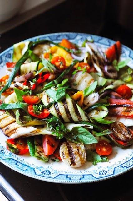 Le vendredi c'est retour vers le futur… Petite salade d'été aux légumes grillés parce que l'été s'installe…