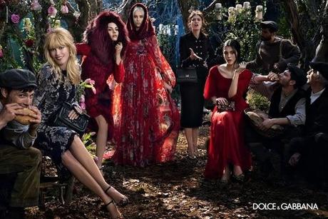 Claudia Schiffer est la nouvelle égérie de la campagne hivernale Dolce & Gabbana...
