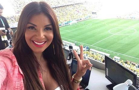 Le Top 10 des journalistes les plus sexy de la Coupe du monde Le Top 10 des journalistes les plus sexy de la Coupe du monde