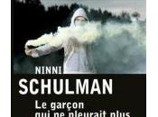 garçon pleurait plus