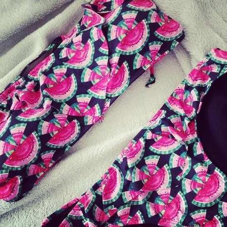 Quelques astuces pour se préparer au port intensif du maillot de bain... Il serait dommage de ne pas rentrer dans cette petite merveille dénichée chez Primark, non ?