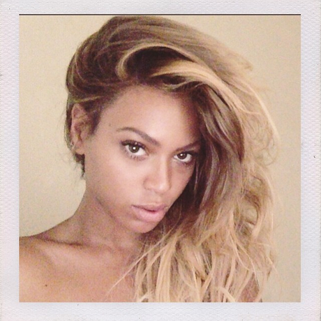Beyoncé Selfie