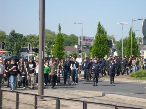 Sarkozy à Orléans, sans Sarkozy, avec manifestants