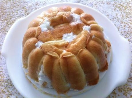 Charlotte légère aux pêches jaunes