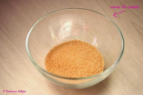 recette facile d'un gommage pour le corps au sucre et au miel DIY pas à pas