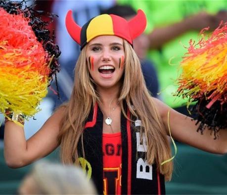 Axelle la supportrice des Diables signe avec l’Oréal Professionnel