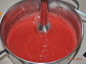 Bavarois fraise sur gelée d'ananas