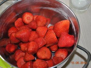 Bavarois fraise sur gelée d'ananas