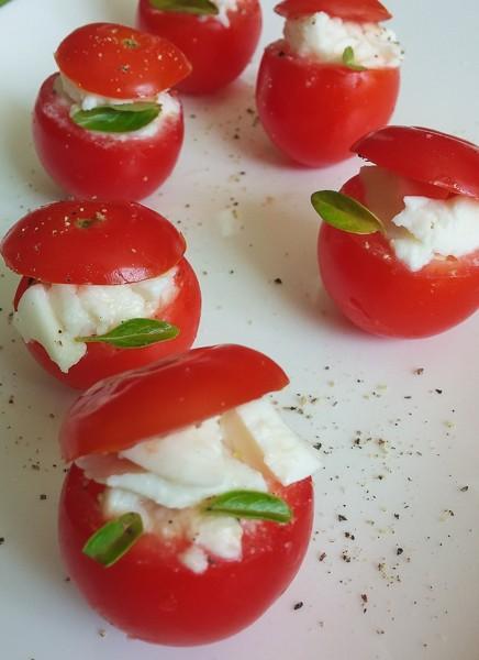 tomates cerises fourrées à la mozza - Les Petits Plats de Mélina