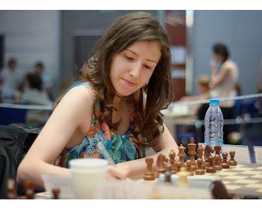 Échecs à Plovdiv : 3 joueuses à 4.5/5