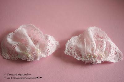 clips de mariée en dentelle de Calais rose et plumes rose pour futures mariée cérémonie et fêtes