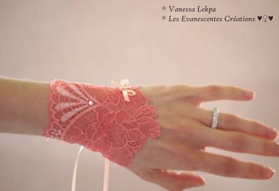 belle paire de manchette mitaines de mariée en dentelle de calais corail pour mariage et cérémonie Vanessa Lekpa