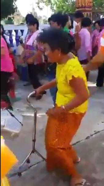 Ubon Ratchathani on the side of the festival [HD]