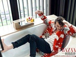 Jamie Campbell pour Bazaar Chine