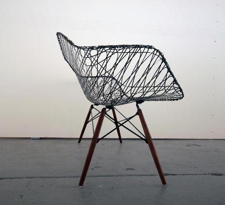 Eames de carbone par Matthew Strong